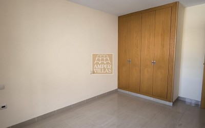 Nice and spacious apartment in the port of Altea with beautiful views.